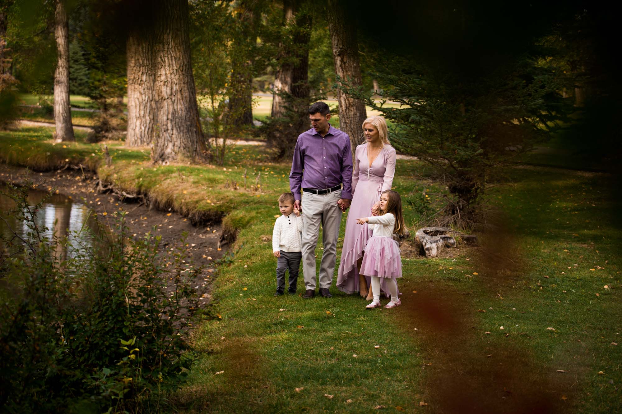 Calgary family photographer - family photography at Bowness Park