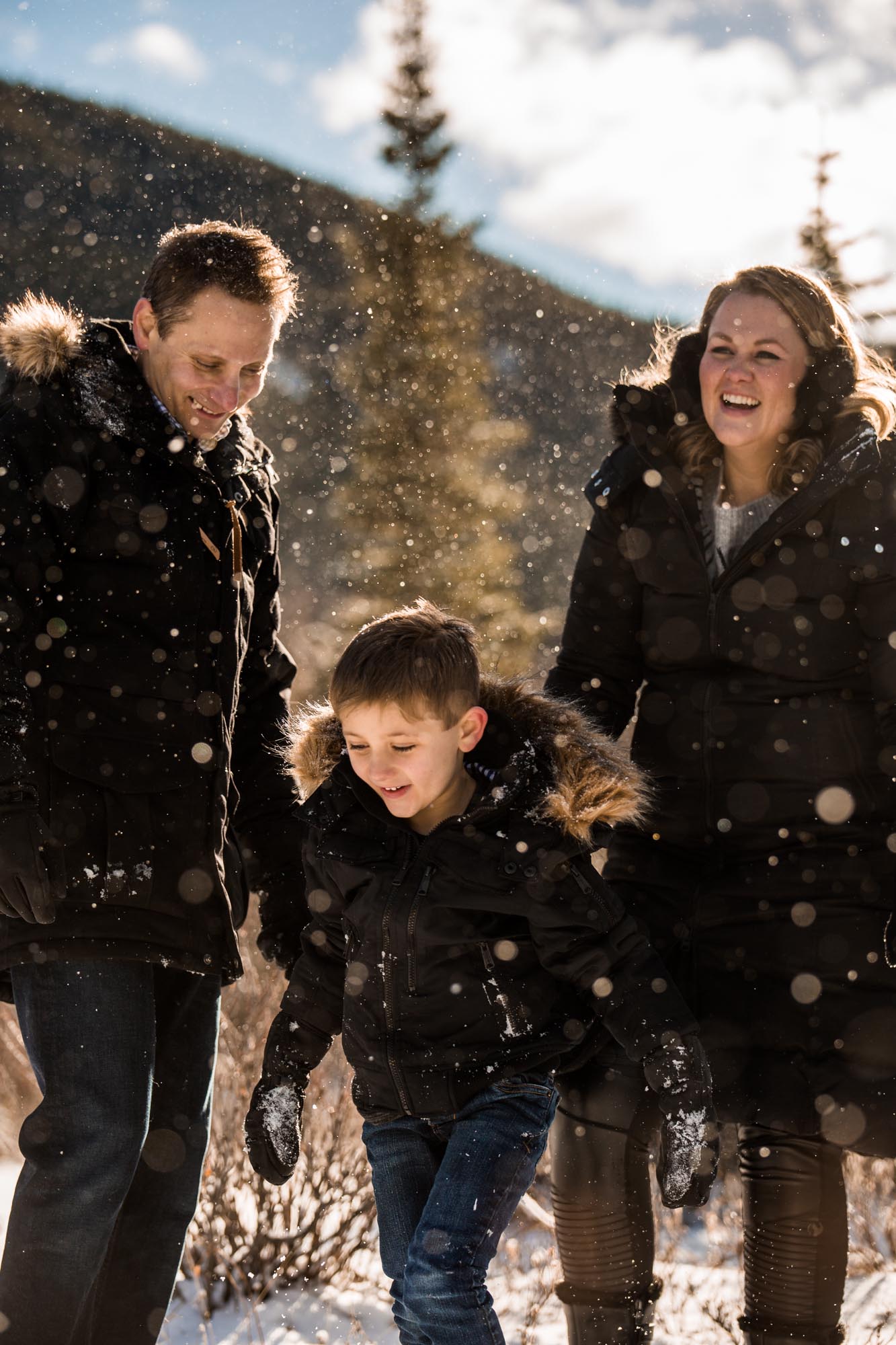 Calgary family photographer - mountain family photography in the Kananaskis