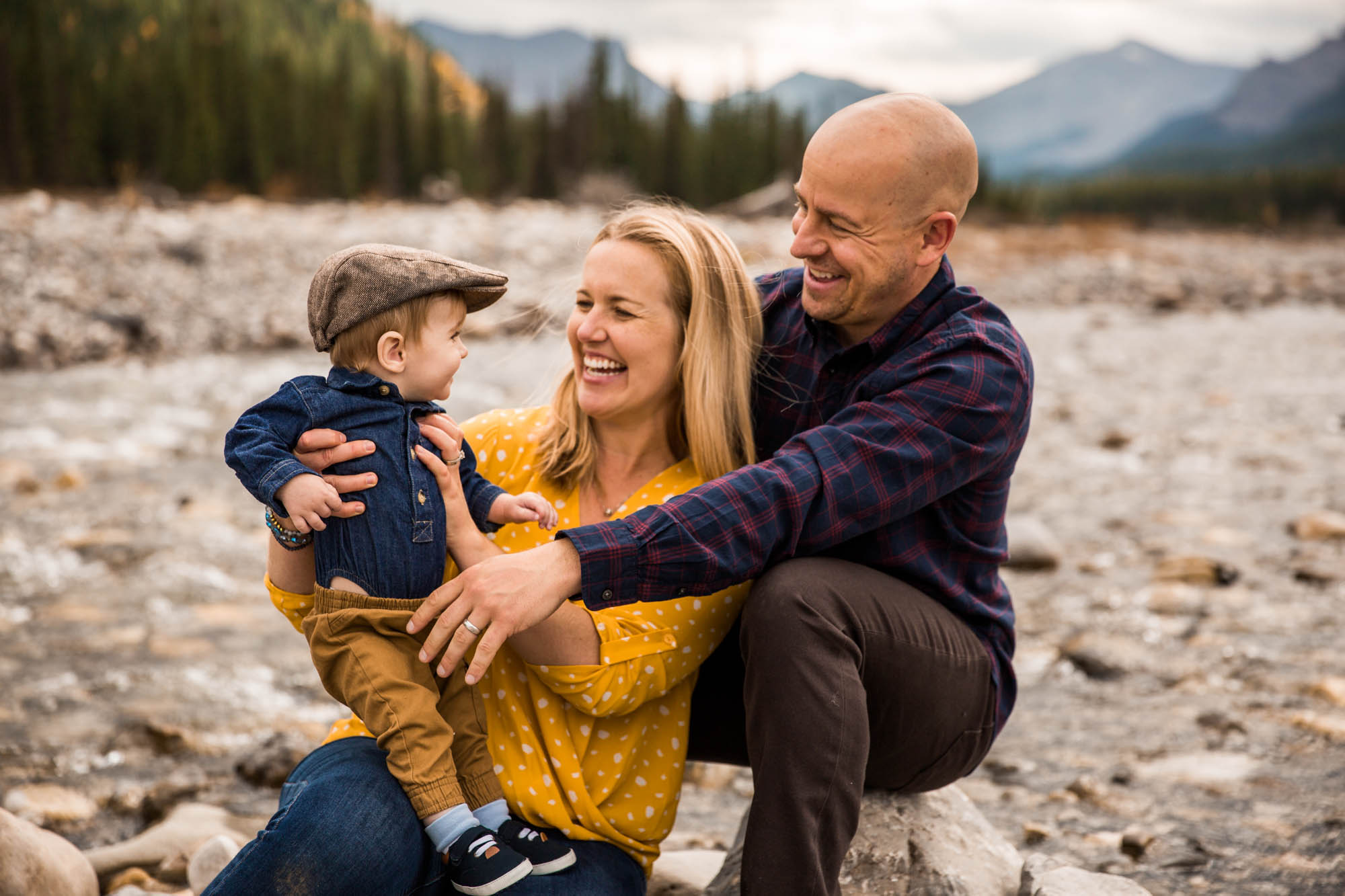 prompts for natural family photos - Calgary family photographer