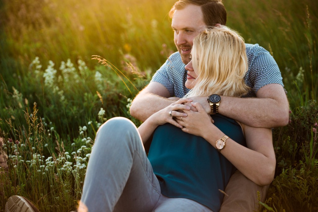 Calgary wedding and family photographer, engagement photo at sunset