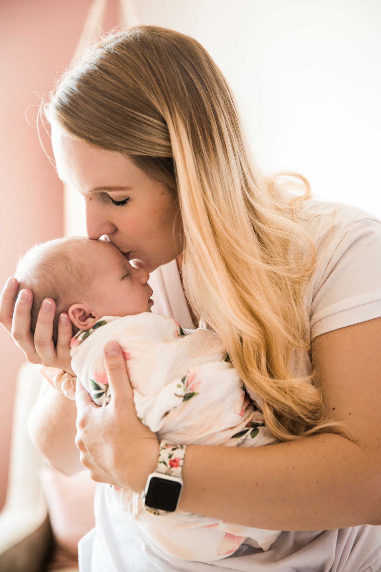 Calgary lifestyle family and newborn photographer, in-home newborn photos