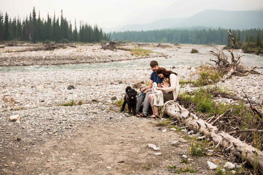 Calgary family photographer, mountain photos, family by the water in the Kananaskis