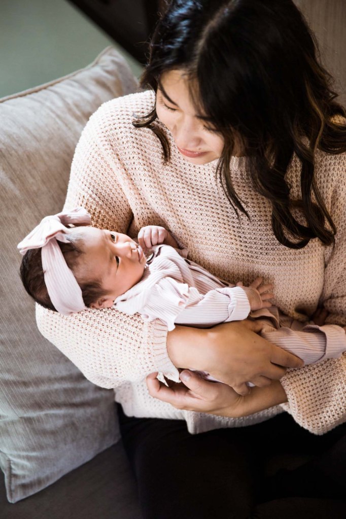 Calgary lifestyle newborn and family photographer, in-home newborn photo