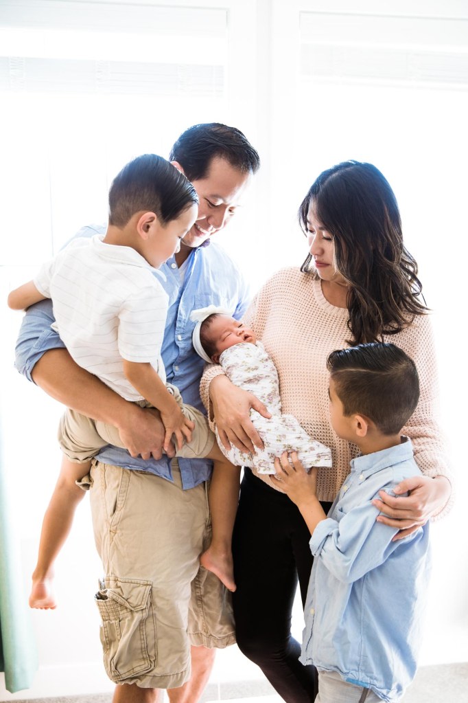 Calgary lifestyle newborn and family photographer, in-home newborn photo