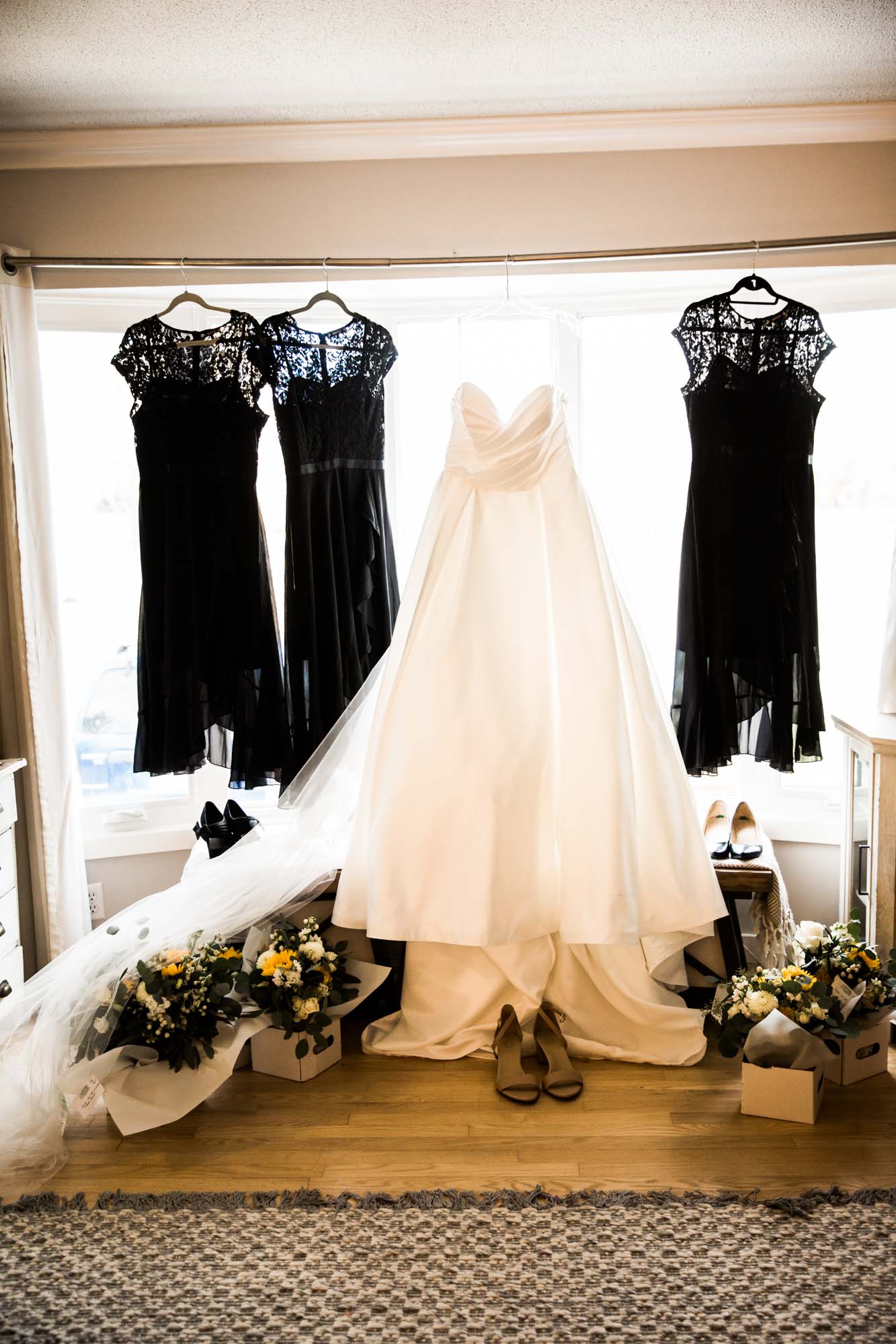 Calgary wedding photographer, bride and groom on their wedding day in Calgary