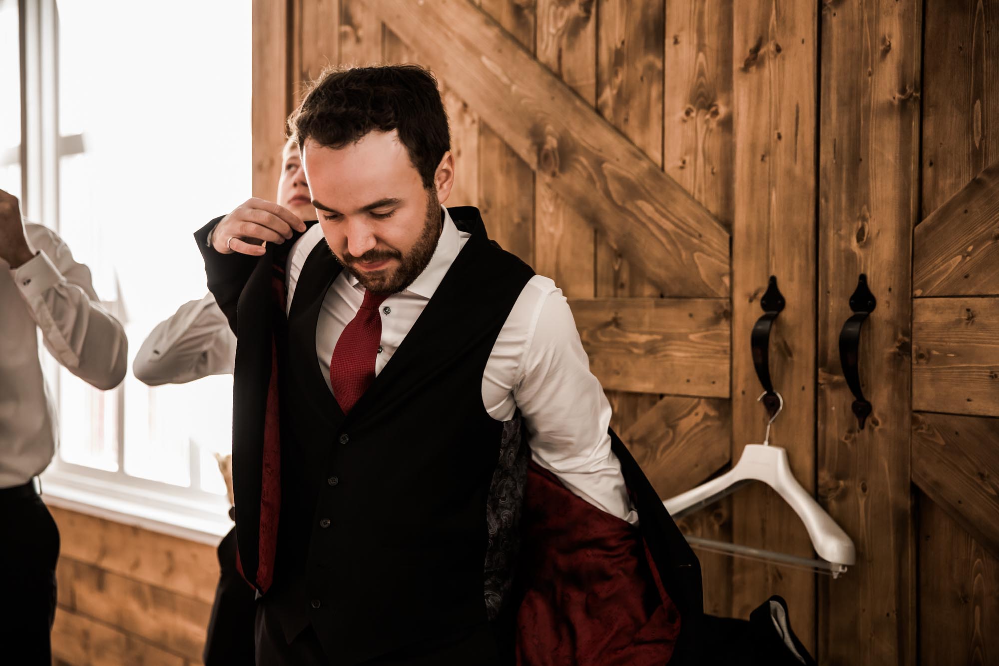 Alberta wedding photographer, wedding at the MVE The Heritage Centre in Cremona, bride and groom during their winter barn wedding