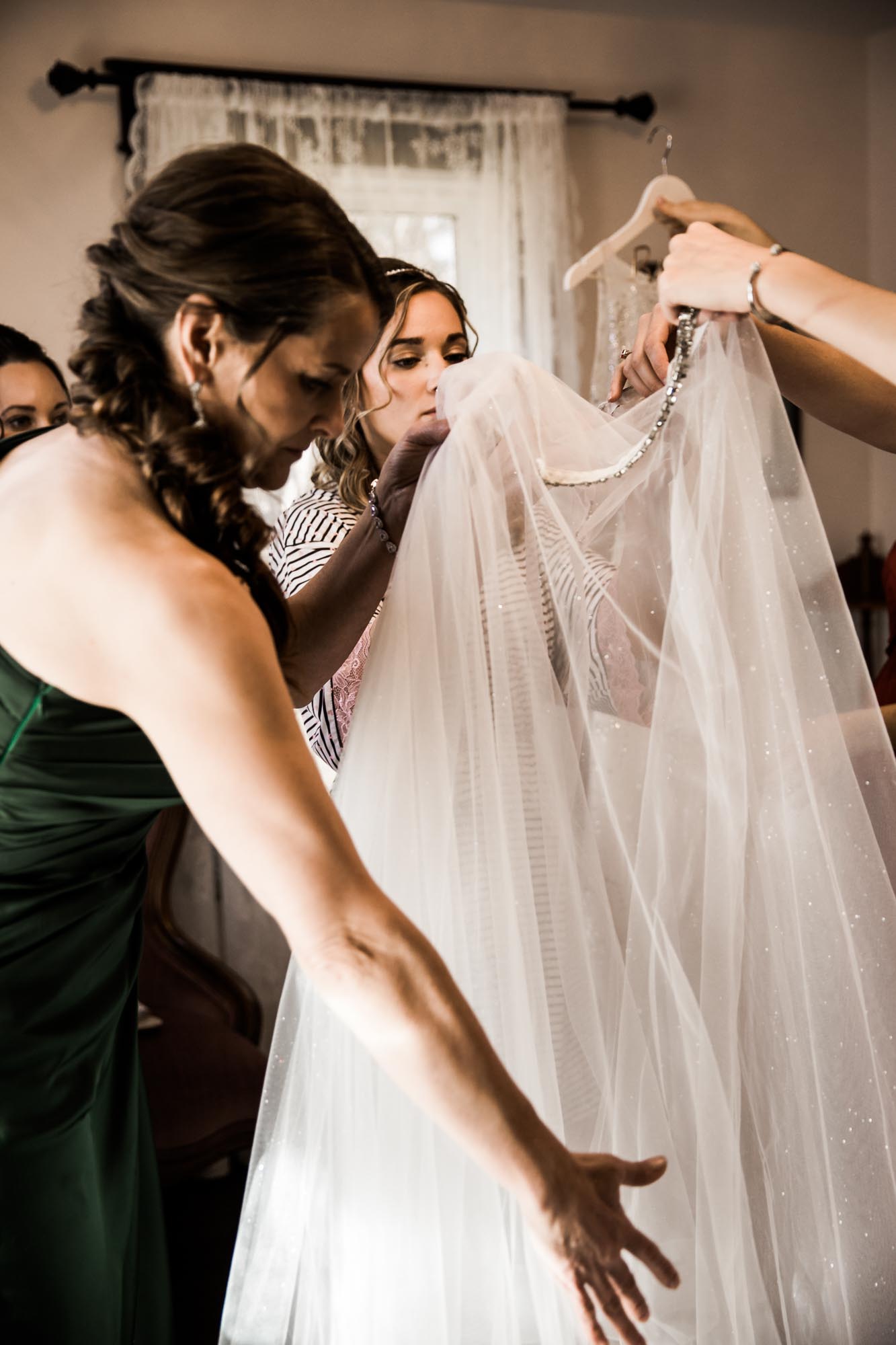 Alberta wedding photographer, wedding at the MVE The Heritage Centre in Cremona, bride and groom during their winter barn wedding
