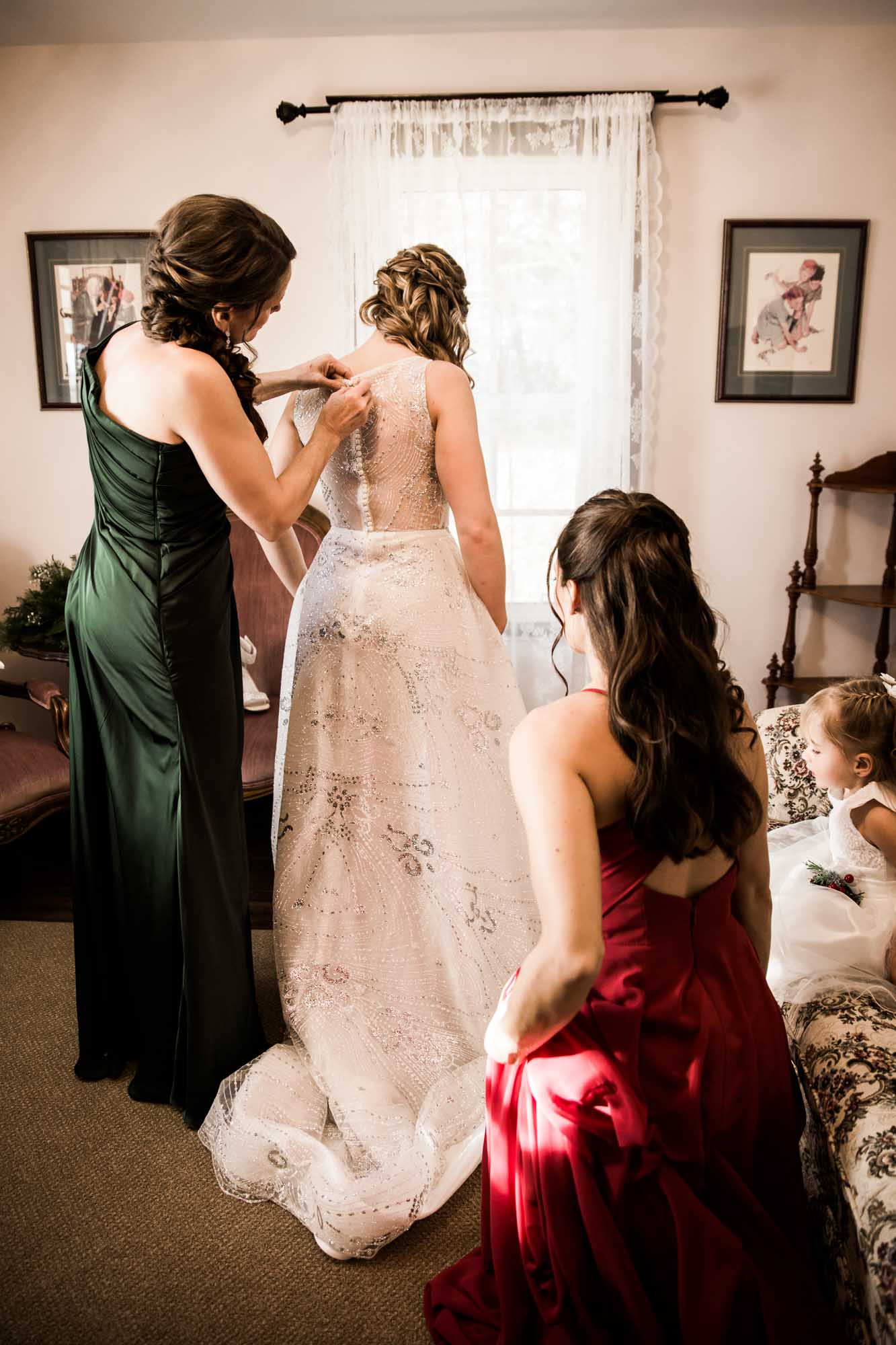 Alberta wedding photographer, wedding at the MVE The Heritage Centre in Cremona, bride and groom during their winter barn wedding