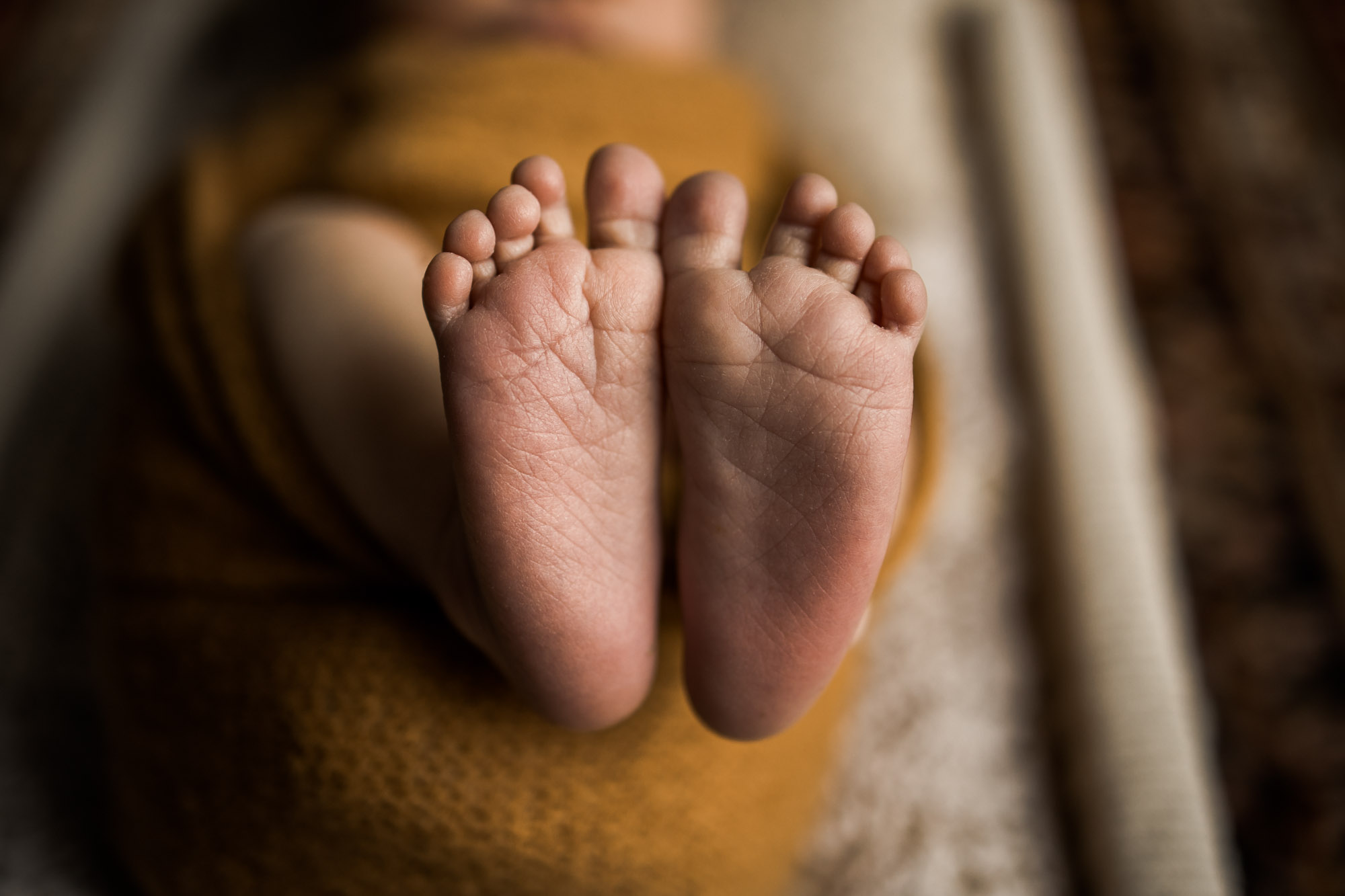 Calgary maternity and newborn photographer, in-home lifestyle baby photos