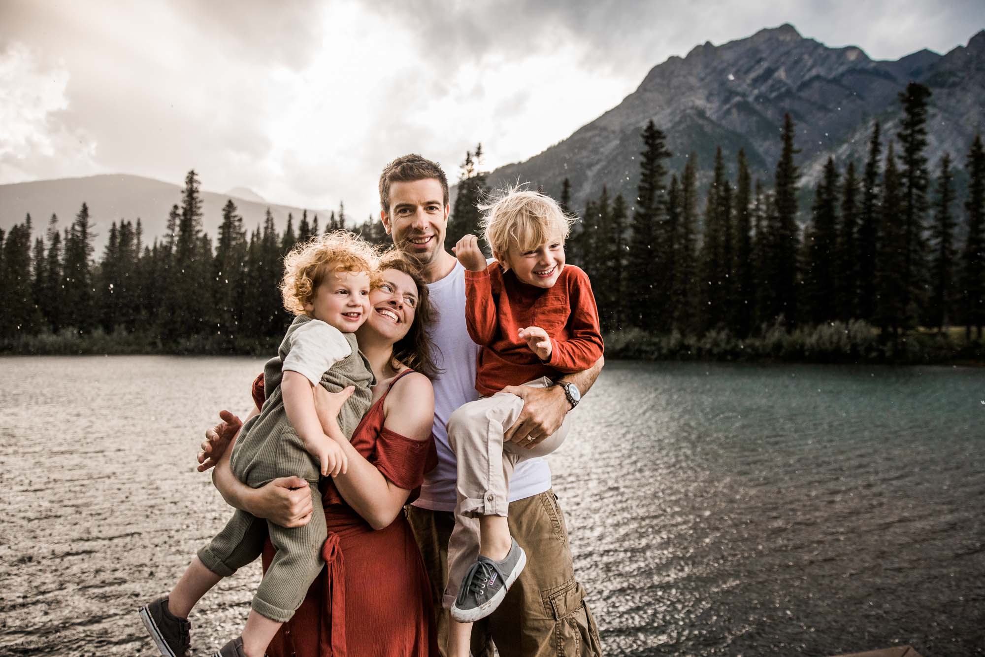 Calgary, Kananaskis, Banff lifestyle family photographer, family in the mountains in Kananaskis Country in the rain