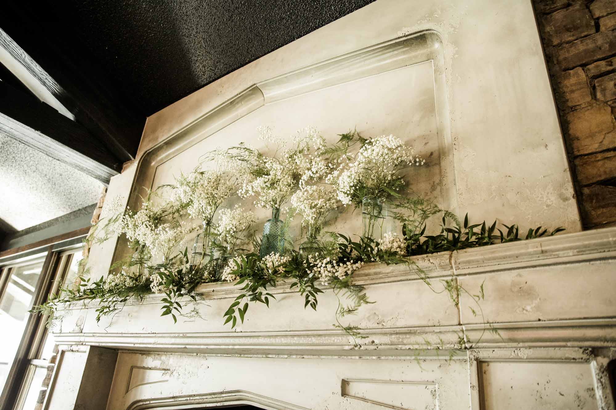 Calgary wedding photographer, summer restaurant wedding by the beach at the Lake House on Lake Bonavista