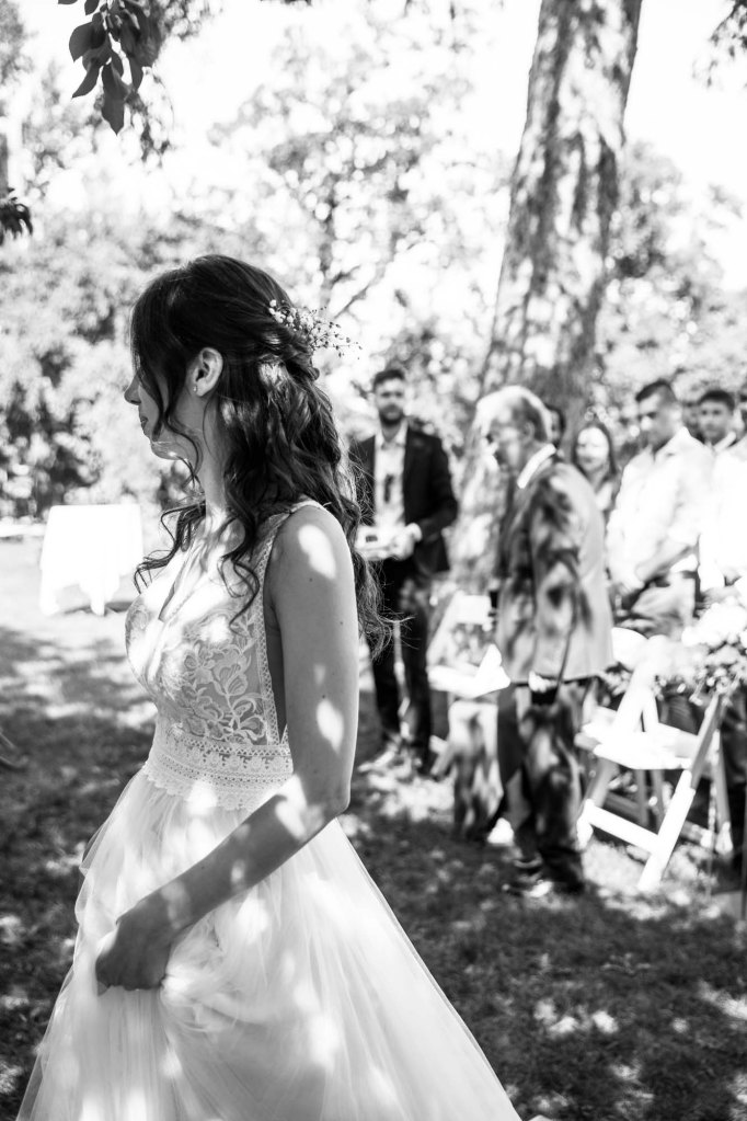 Calgary Wedding Photographer, photos of a wedding at Rouge Restaurant in Inglewood