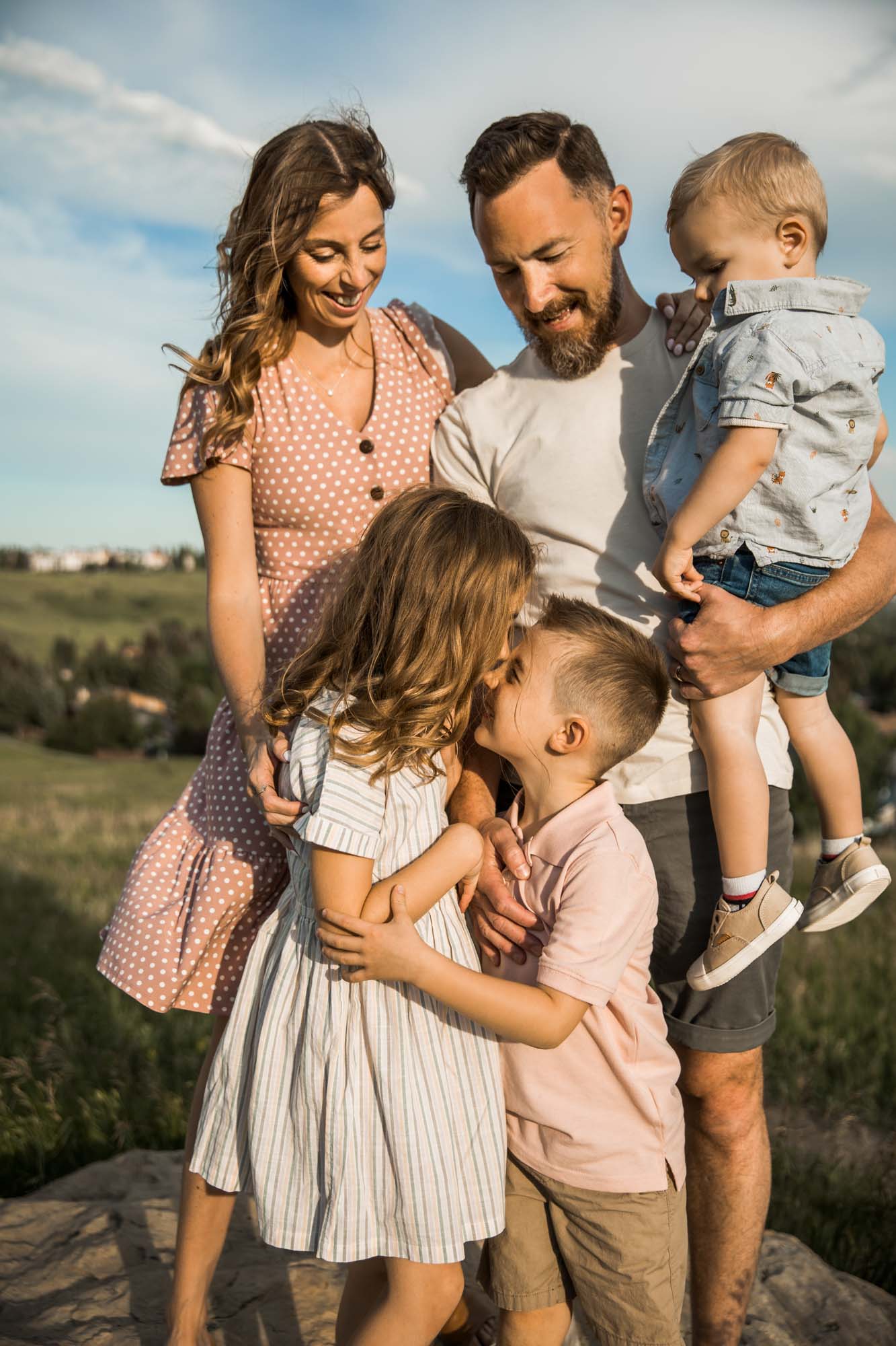 Calgary, Banff, Kananaskis lifestyle family photographer, extended family posing during their extended family photoshoot in Calgary