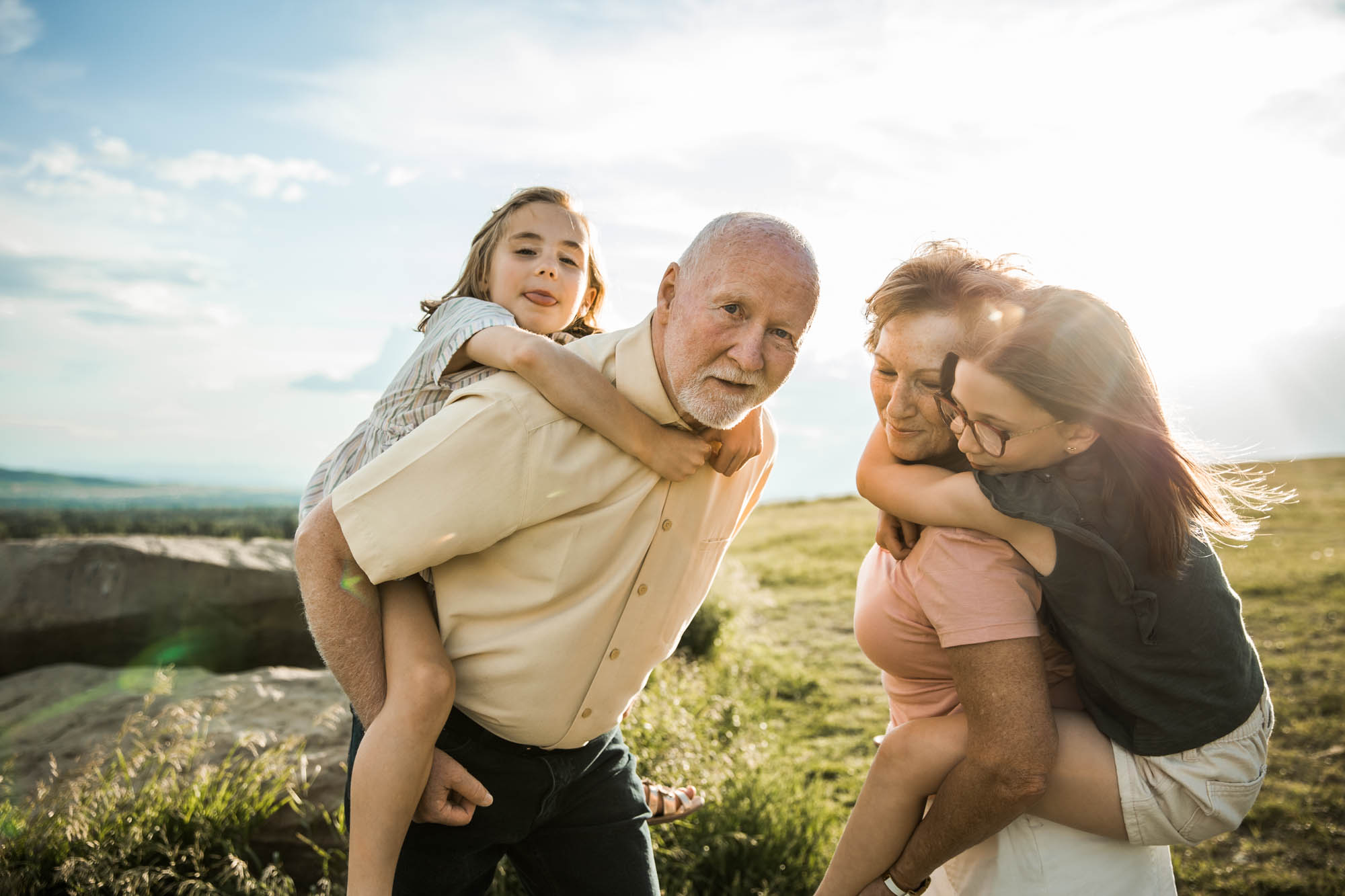 Calgary, Banff, Kananaskis lifestyle family photographer, extended family posing during their extended family photoshoot in Calgary