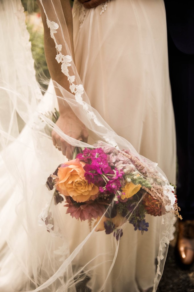 Calgary wedding photographer, restaurant wedding venue at the Deane House in Inglewood, summer garden wedding