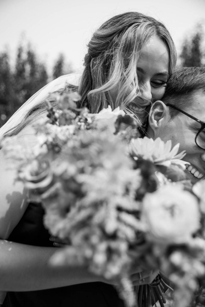 Calgary wedding photographer, restaurant wedding venue at the Deane House in Inglewood, summer garden wedding