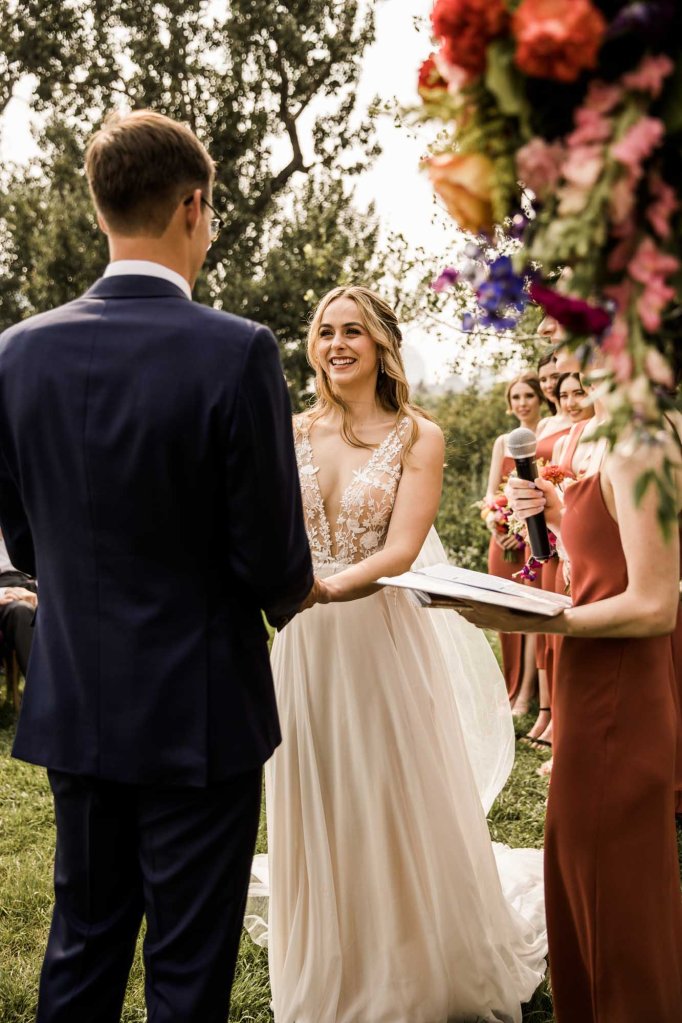 Calgary wedding photographer, restaurant wedding venue at the Deane House in Inglewood, summer garden wedding