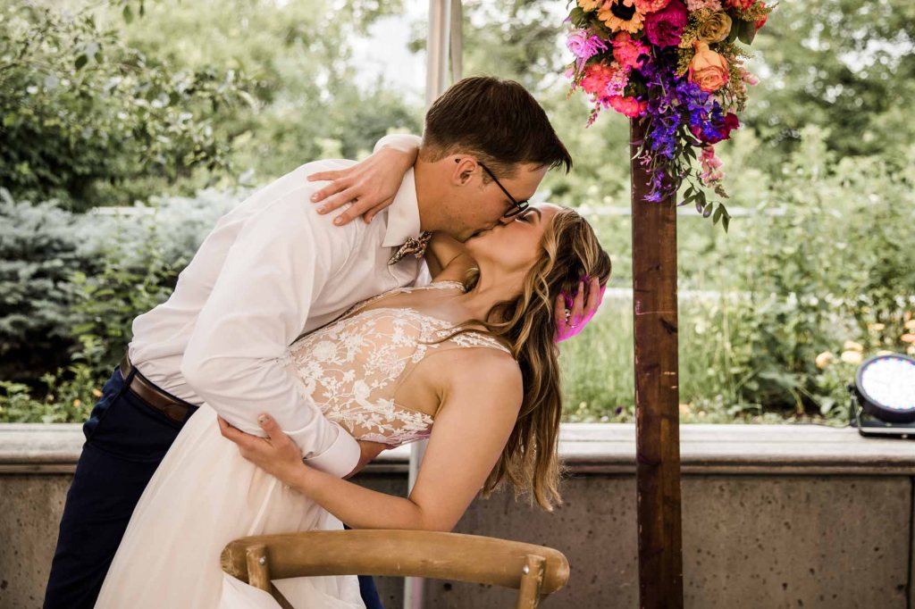 Calgary wedding photographer, restaurant wedding venue at the Deane House in Inglewood, summer garden wedding