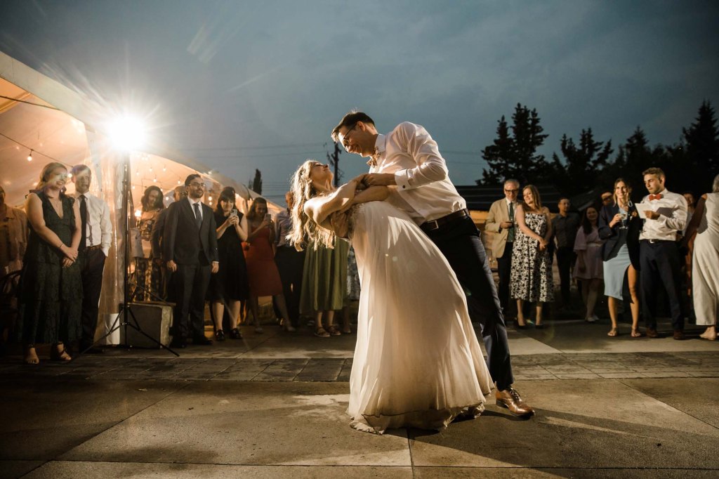 Calgary wedding photographer, restaurant wedding venue at the Deane House in Inglewood, summer garden wedding