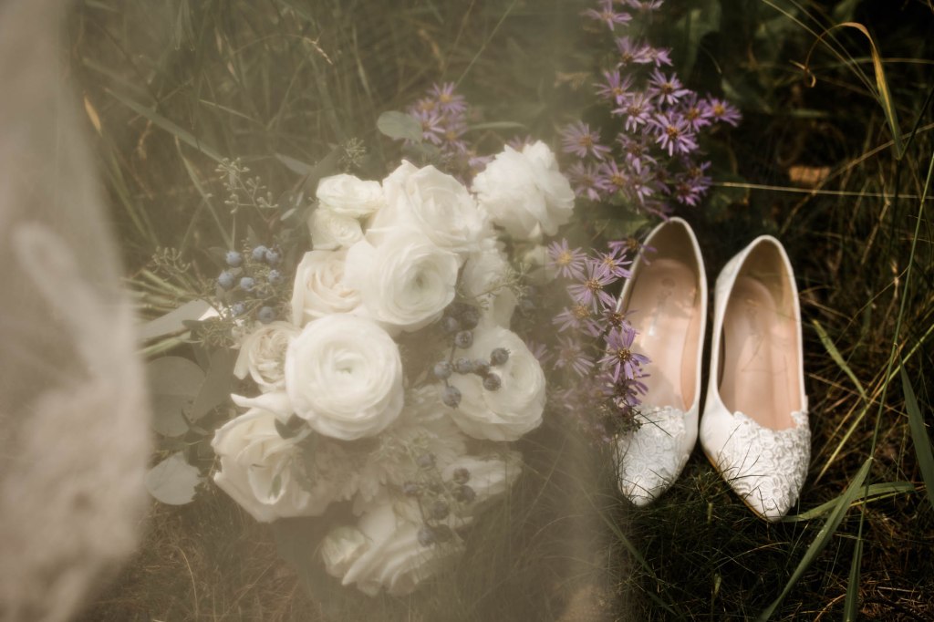 Calgary, Banff, Kananaskis wedding photographer, wedding guide for intimate restaurant weddings, micro weddings and mountain elopements