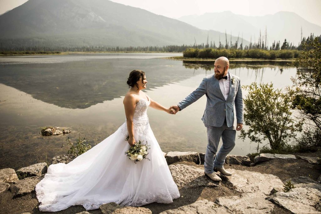 Calgary, Banff, Kananaskis wedding photographer, wedding guide for intimate restaurant weddings, micro weddings and mountain elopements