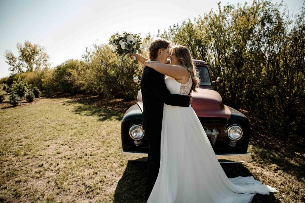 Calgary Alberta wedding photographer, farm, rustic, country, summer, sunflower wedding on a private property