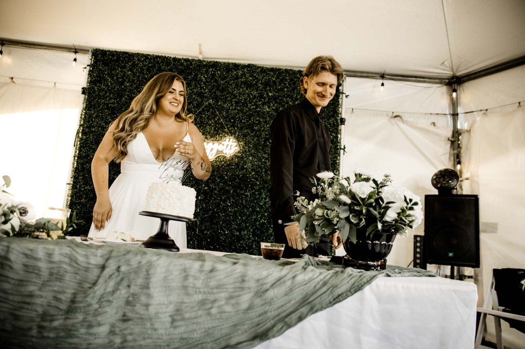 Calgary Alberta wedding photographer, farm, rustic, country, summer, sunflower wedding on a private property