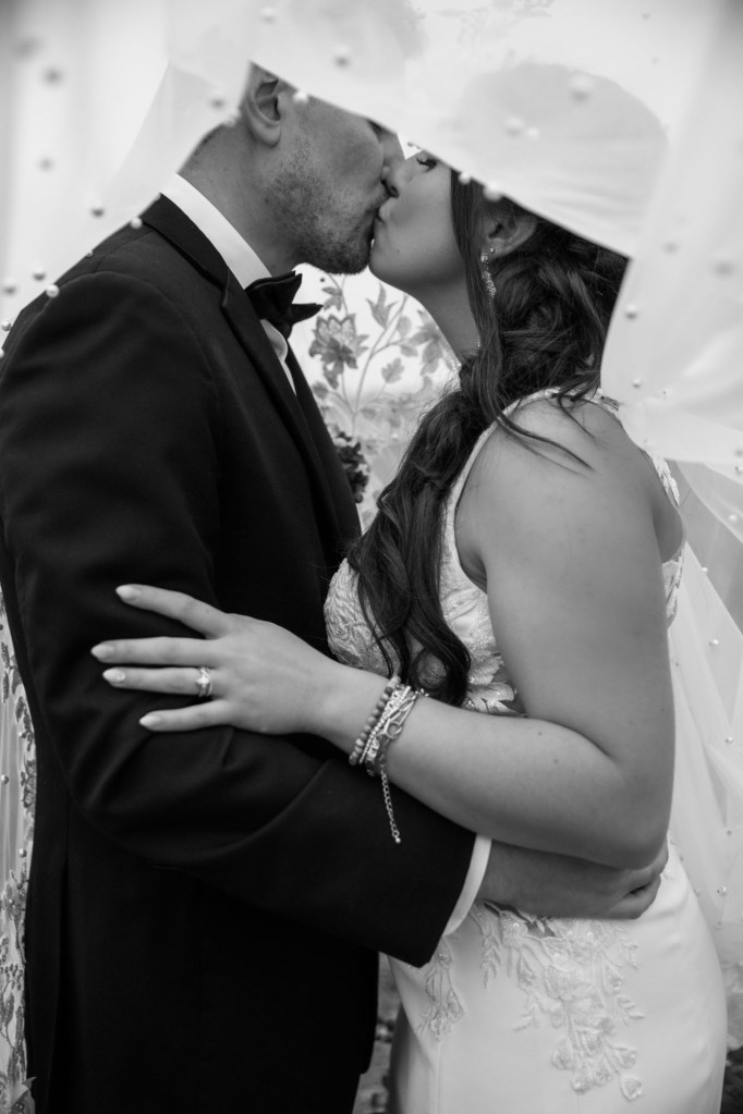 Folk Tree Lodge wedding, Calgary, Banff and Canmore wedding photographer, micro wedding, intimate ceremony on a beautiful rustic lodge property outside of Bragg Creek by Kananaskis Country