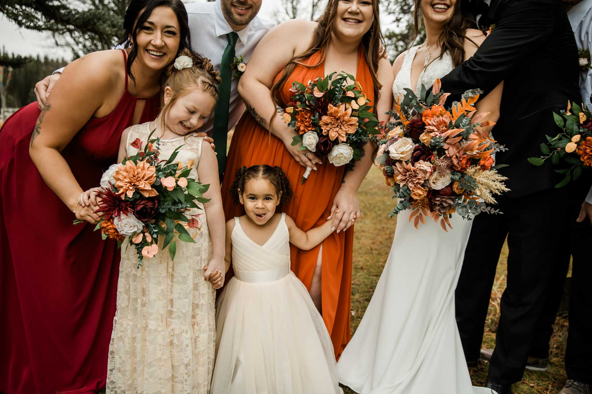 Folk Tree Lodge wedding, Calgary, Banff and Canmore wedding photographer, micro wedding, intimate ceremony on a beautiful rustic lodge property outside of Bragg Creek by Kananaskis Country