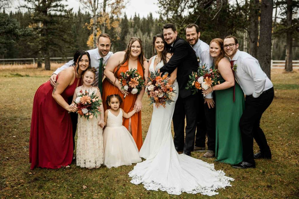 Folk Tree Lodge wedding, Calgary, Banff and Canmore wedding photographer, micro wedding, intimate ceremony on a beautiful rustic lodge property outside of Bragg Creek by Kananaskis Country