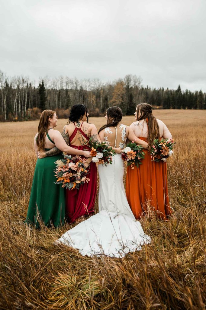 Folk Tree Lodge wedding, Calgary, Banff and Canmore wedding photographer, micro wedding, intimate ceremony on a beautiful rustic lodge property outside of Bragg Creek by Kananaskis Country