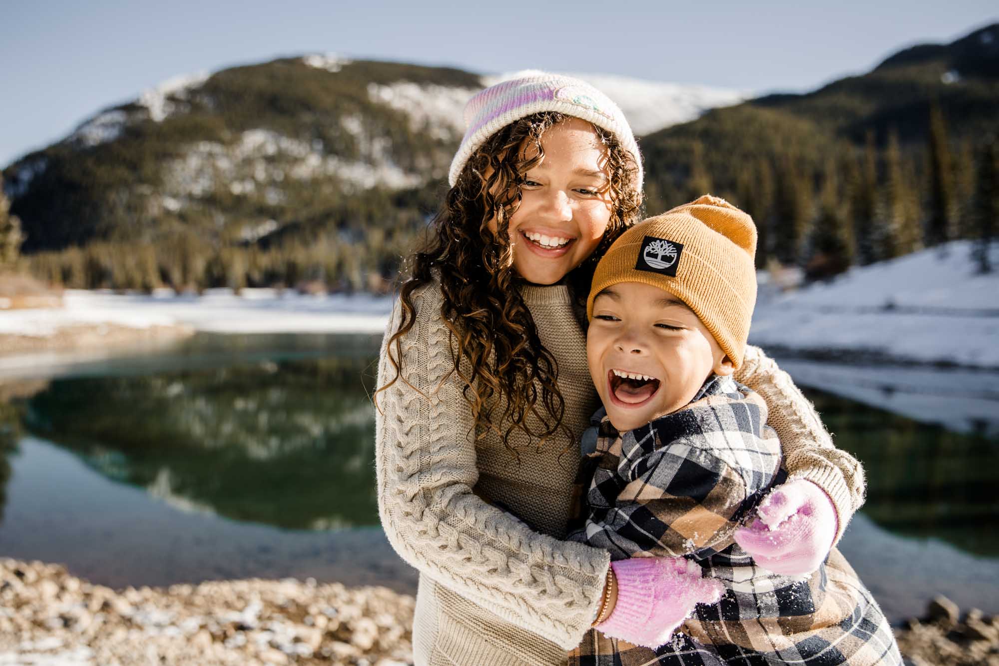 Calgary, Kananaskis Country, Banff lifestyle family photographer, family in the mountains in Kananaskis Country during a winter mini photo session