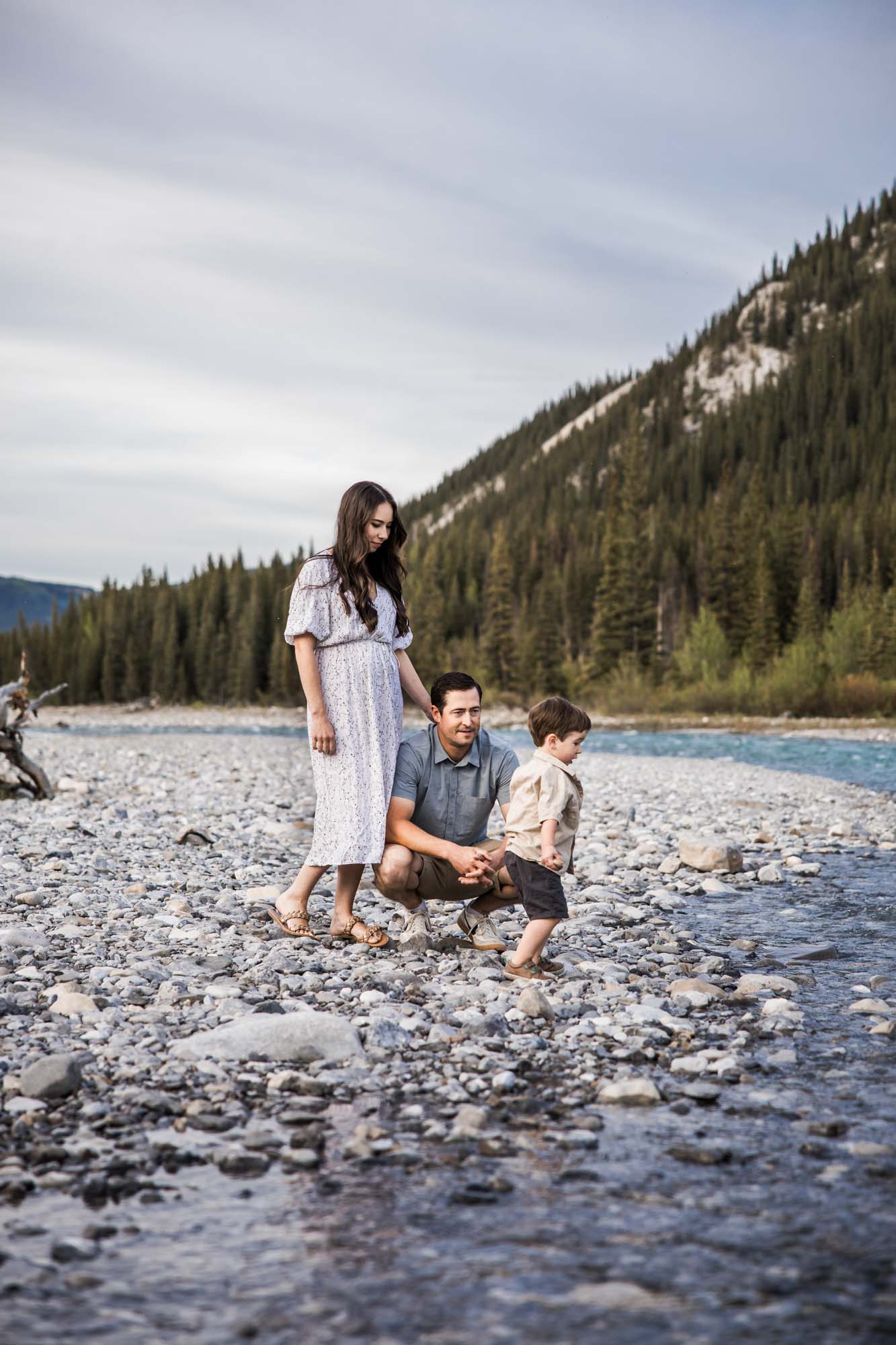 Calgary, Kananaskis Country, Canmore, Banff family photographer, family during their photoshoot in the mountains in Kananaskis Country
