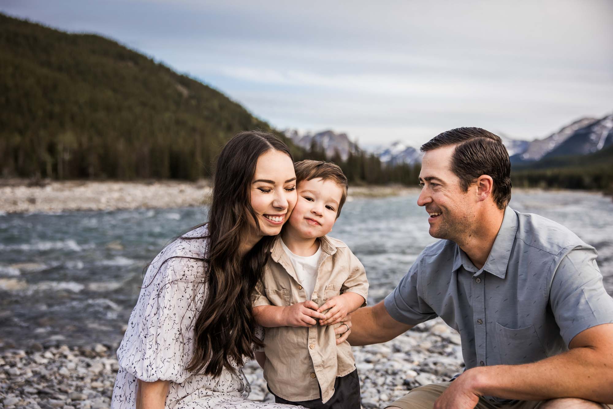Calgary, Kananaskis Country, Canmore, Banff family photographer, family during their photoshoot in the mountains in Kananaskis Country