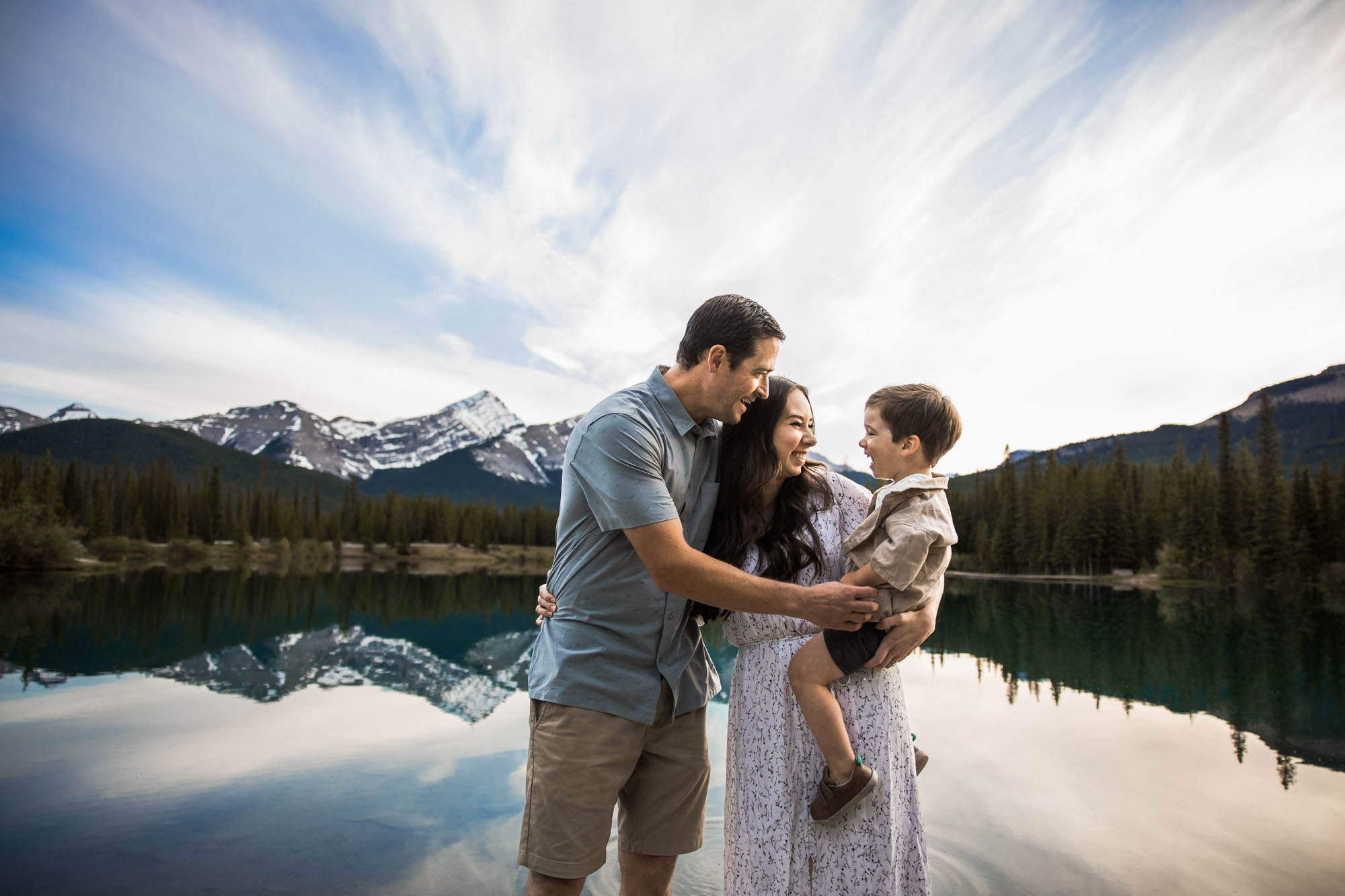 Calgary, Kananaskis Country, Canmore, Banff family photographer, family during their photoshoot in the mountains in Kananaskis Country