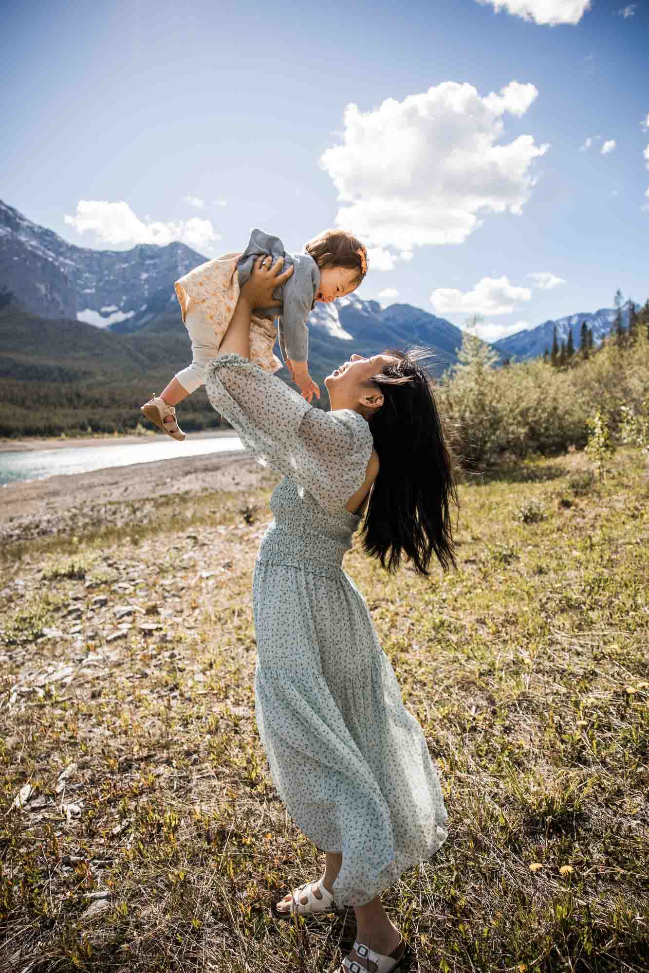 Calgary, Kananaskis Country, Canmore, Banff family photographer, family during their photoshoot in the mountains in Kananaskis Country