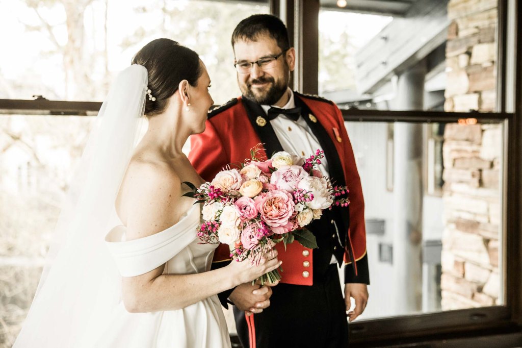 Calgary wedding photographer, intimate restaurant wedding, micro wedding, Lake House on Lake Bonavista, Palliser Hotel downtown