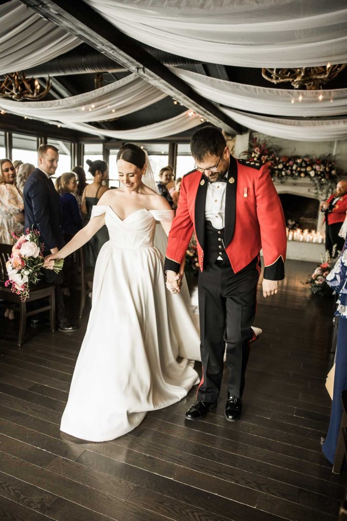 Calgary wedding photographer, intimate restaurant wedding, micro wedding, Lake House on Lake Bonavista, Palliser Hotel downtown