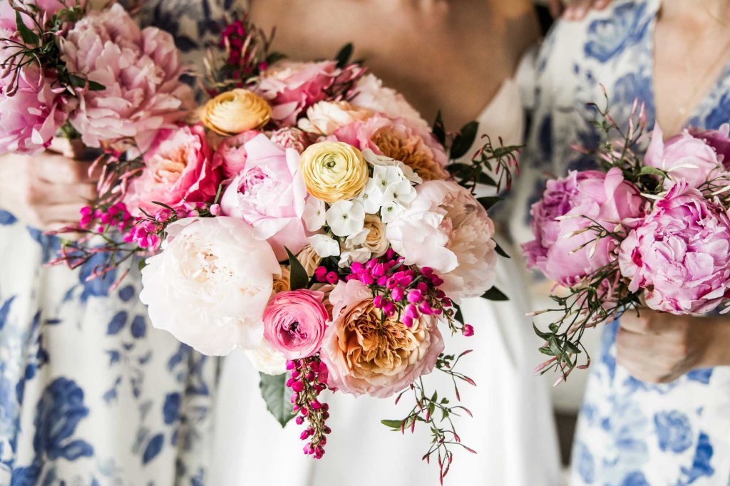 Calgary wedding photographer, intimate restaurant wedding, micro wedding, Lake House on Lake Bonavista, Palliser Hotel downtown