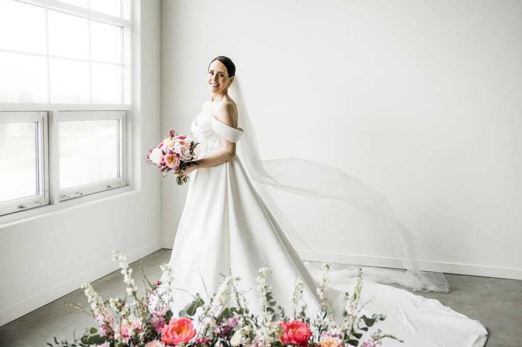 Calgary wedding photographer, intimate restaurant wedding, micro wedding, Lake House on Lake Bonavista, Palliser Hotel downtown