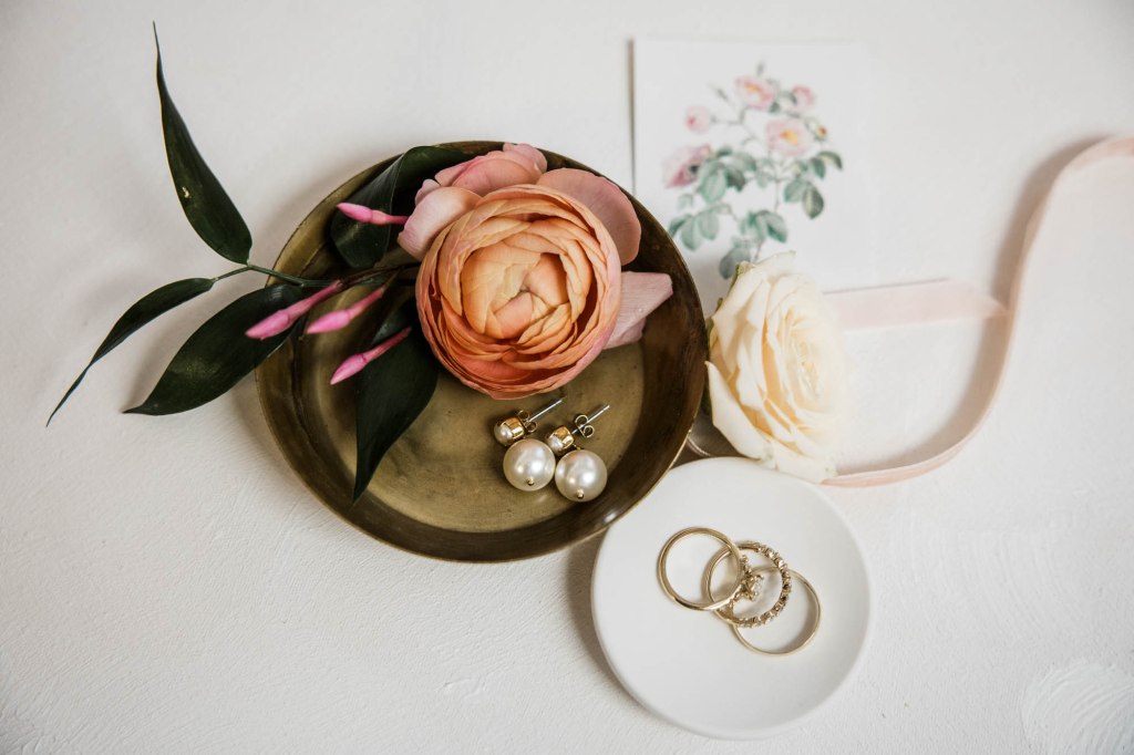 Calgary wedding photographer, intimate restaurant wedding, micro wedding, Lake House on Lake Bonavista, Palliser Hotel downtown