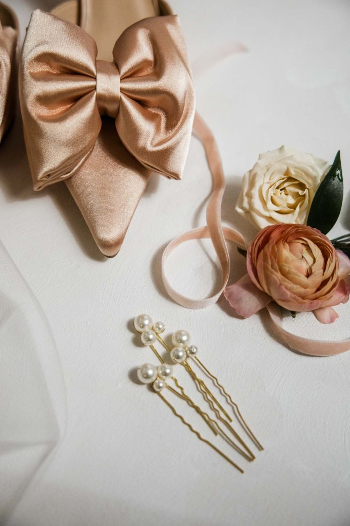 Calgary wedding photographer, intimate restaurant wedding, micro wedding, Lake House on Lake Bonavista, Palliser Hotel downtown