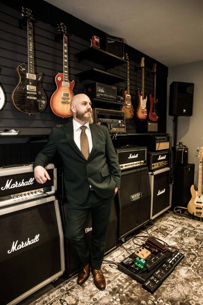 Calgary wedding photographer, intimate restaurant wedding, micro wedding, The Wednesday Room, Stephen Avenue downtown, vintage editorial wedding photography