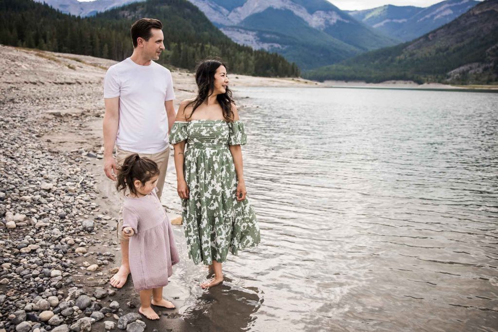 Calgary, Banff, Canmore, Kananaskis Country lifestyle family photographer, family in front of the mountains in the Canadian Rockies during their mini session photoshoot