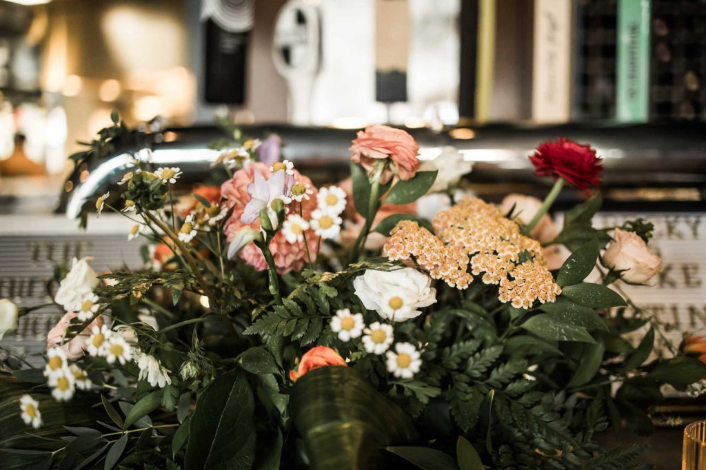 Calgary wedding photographer, wedding at the Nash in Inglewwod, Off cut bar, candid, warm and vibrant micro wedding in a restaurant by Valerie Richer Photography