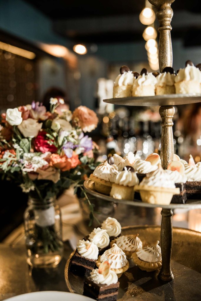 Calgary wedding photographer, wedding at the Nash in Inglewwod, Off cut bar, candid, warm and vibrant micro wedding in a restaurant by Valerie Richer Photography