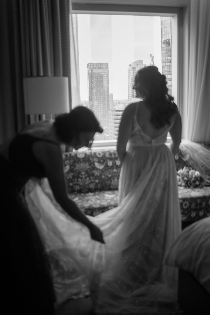 Calgary wedding photographer, wedding at the Nash in Inglewwod, Off cut bar, candid, warm and vibrant micro wedding in a restaurant by Valerie Richer Photography