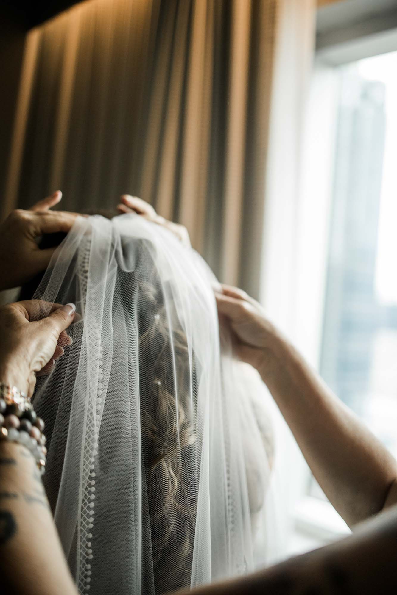 Calgary wedding photographer, wedding at the Nash in Inglewwod, Off cut bar, candid, warm and vibrant micro wedding in a restaurant by Valerie Richer Photography