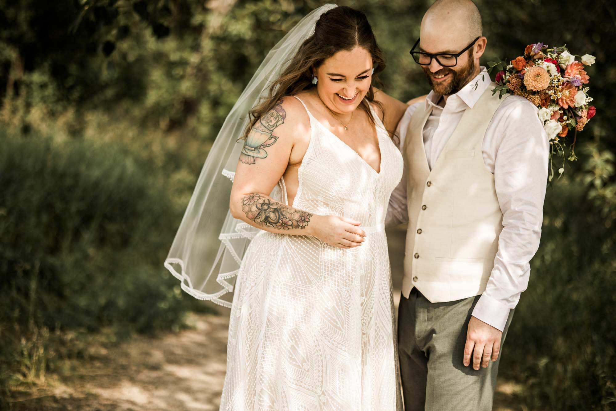 Calgary wedding photographer, wedding at the Nash in Inglewwod, Off cut bar, candid, warm and vibrant micro wedding in a restaurant by Valerie Richer Photography