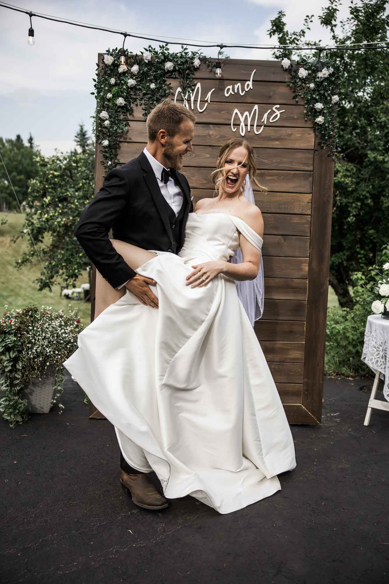 Calgary, Banff, Canmore wedding photographer, intimate, documentary style wedding photography, micro, backyard